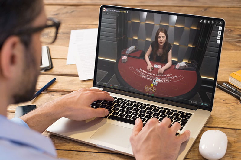 Blackjack online in der Schweiz spielen. 